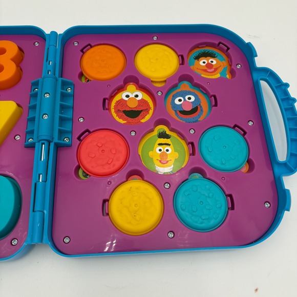 Hasbro Sesame Street Cookie Monster On the Go Numbers & Cookies Case 2015 - Picture 9 of 9